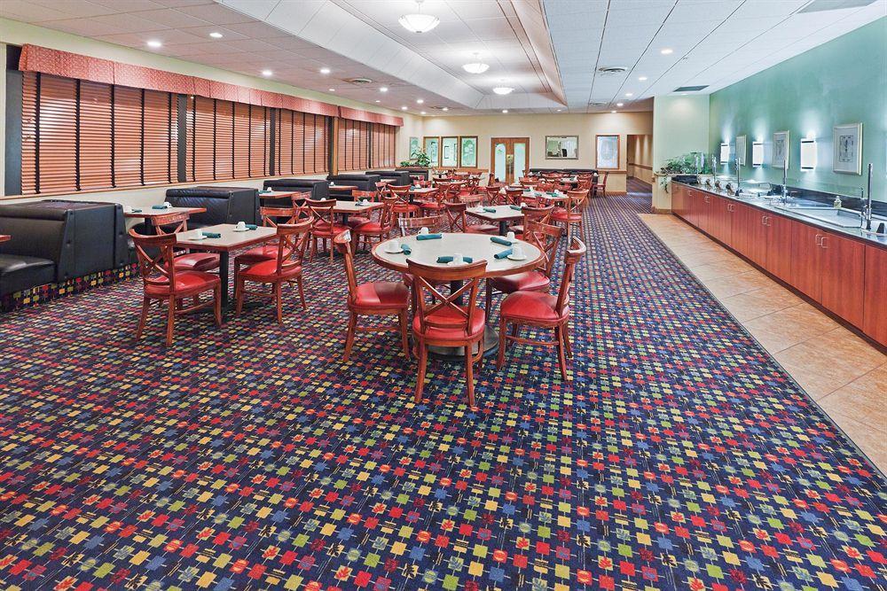 לובוק Hotel Ava מסעדה תמונה