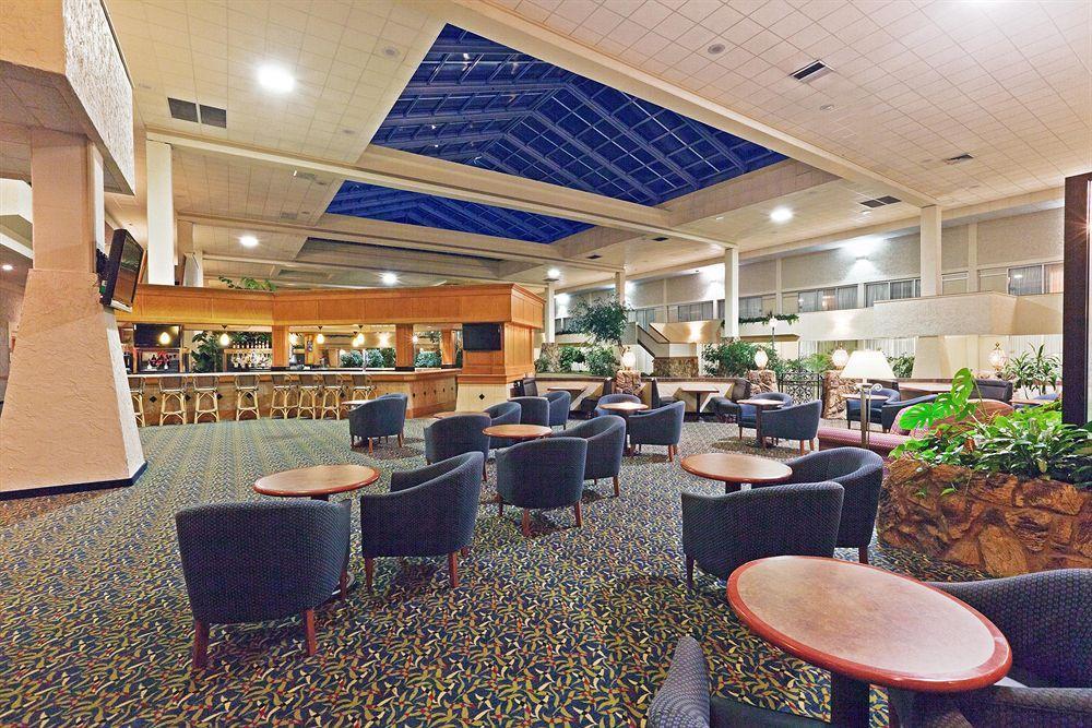 לובוק Hotel Ava מסעדה תמונה